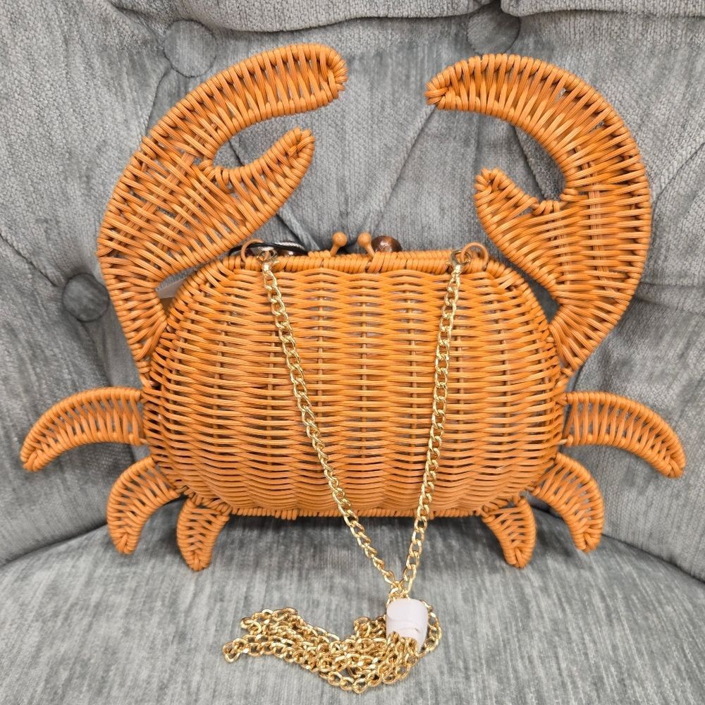Tommy Bahama Orange Wicker Crab Bag - Picture 3 of 5
